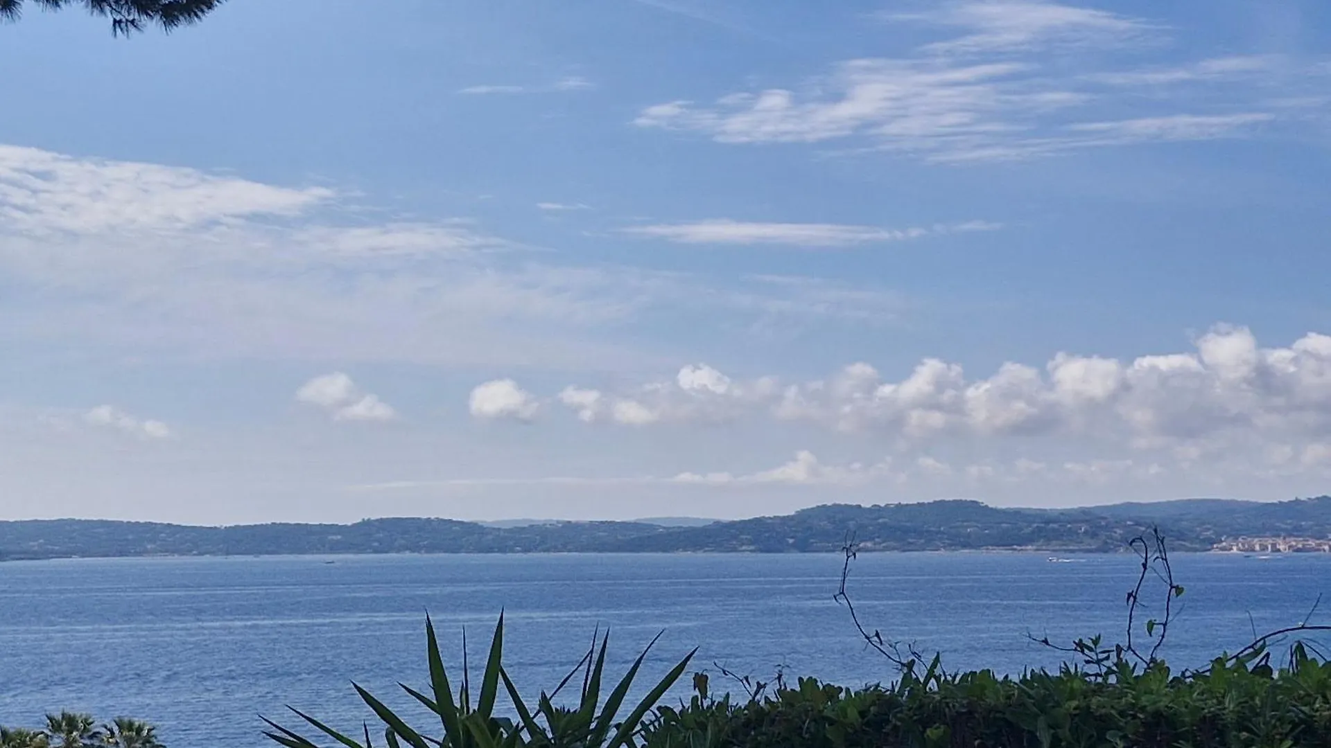 Apartament Appartement Climatise Avec Piscine, Terrasse Vue Mer Et Parking A Sainte-Maxime - Fr-1-780-38