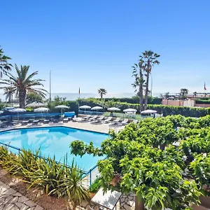 La Nartelle Hotel