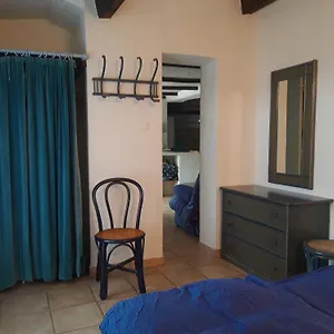 Les Amandiers - 5 Km De La Apartment